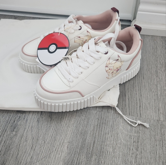 Pikachu sneakers size 7 - Picture 2 of 7